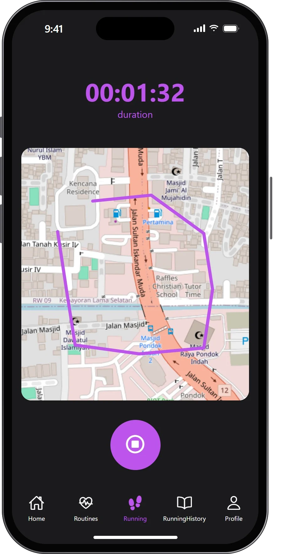 Live run with a duration timer and the route traced on the map